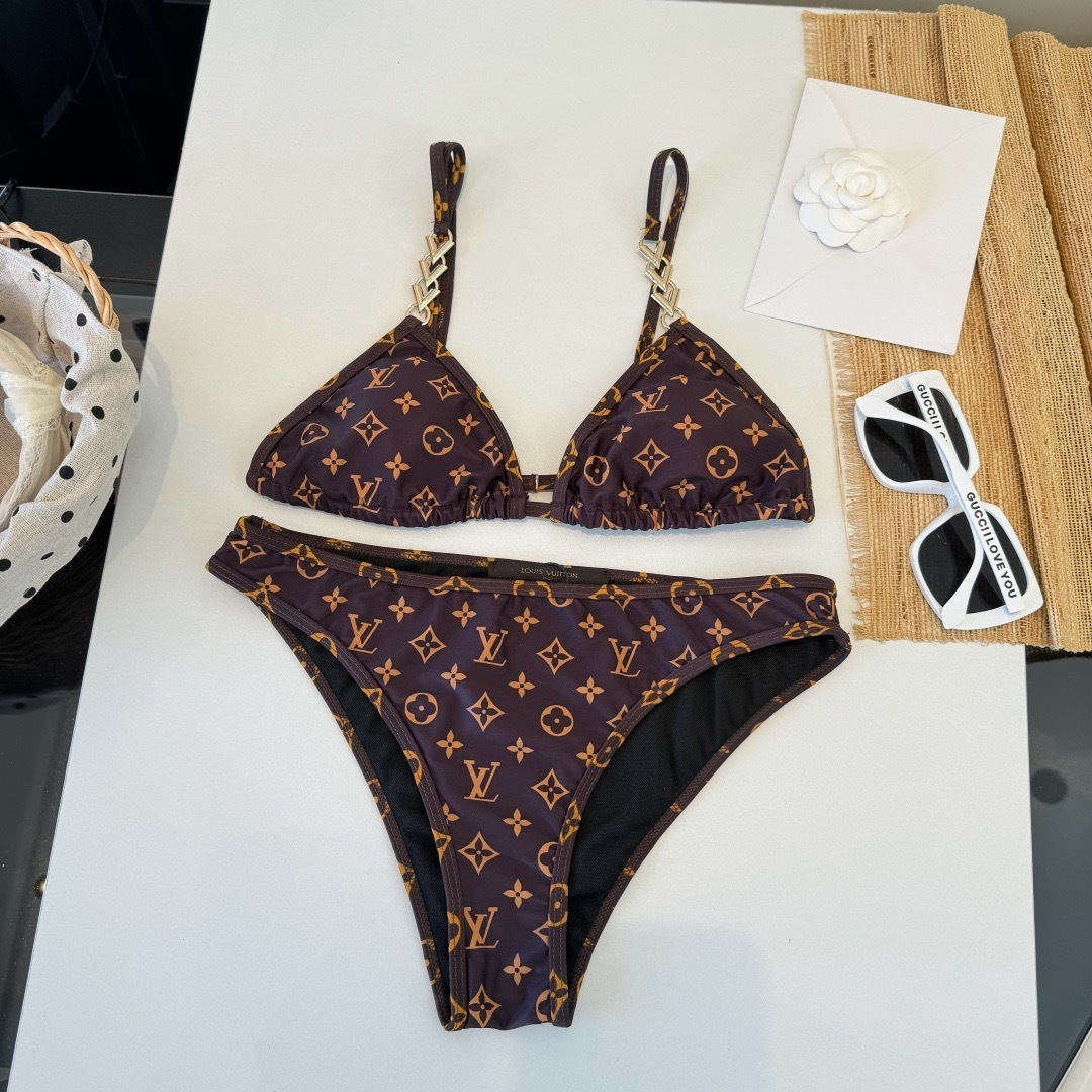 🌾LV路易威登 比基尼👙 上身超级棒！同步各大专柜发售，自然而然呈现时尚感！十分减龄，具有年轻活力。 码