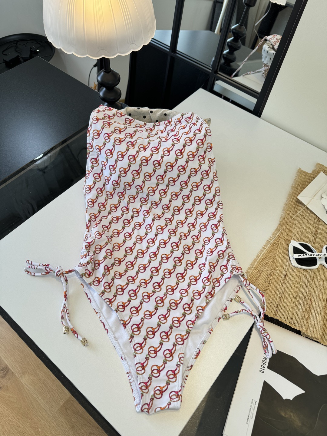 🌾Gucci古奇连体泳衣👙 上身超级棒！同步各大专柜发售，自然而然呈现时尚感！十分减龄，具有年轻活力。 