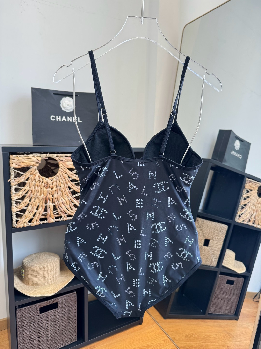 🌾Chanel香奈儿新款比基尼泳衣👙❤️😍🥰适合多种场景的游泳衣🏊‍♀️海边 游泳池 温泉 水上乐园 漂