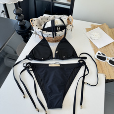 🌾Gucci古奇 分体比基尼👙泳衣 😍🥰适合多种场景的游泳衣🏊♀️海边 游泳池 温泉 水上乐园 漂流 🌾Gucci古奇 分体比基尼👙泳衣 😍🥰适合多种场景的游泳衣🏊♀️海边 游泳池 温泉 水上乐园 漂流