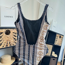 🌾罗意威LOEWE新款连体比基尼泳衣👙❤️😍🥰适合多种场景的游泳衣🏊♀️海边 游泳池 温泉 水上乐园 🌾罗意威LOEWE新款连体比基尼泳衣👙❤️😍🥰适合多种场景的游泳衣🏊♀️海边 游泳池 温泉 水上乐园