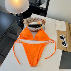 🌾范思哲分体比基尼👙泳衣 😍🥰适合多种场景的游泳衣🏊♀️海边 游泳池 温泉 水上乐园 漂流都可以😌内 🌾范思哲分体比基尼👙泳衣 😍🥰适合多种场景的游泳衣🏊♀️海边 游泳池 温泉 水上乐园 漂流都可以😌内
