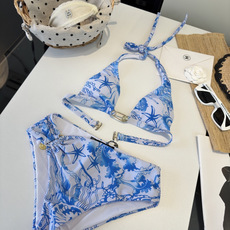 🌾范思哲比基尼👙❤️😍🥰适合多种场景的游泳衣🏊♀️海边 游泳池 温泉 水上乐园 漂流都可以😌内搭外穿也 🌾范思哲比基尼👙❤️😍🥰适合多种场景的游泳衣🏊♀️海边 游泳池 温泉 水上乐园 漂流都可以😌内搭外穿也