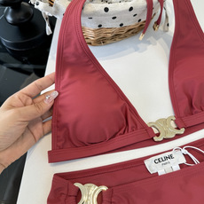 🌾Celine赛琳比基尼👙 上身超级棒!同步各大专柜发售,自然而然呈现时尚感!十分减龄,具有年轻活力。 🌾Celine赛琳比基尼👙 上身超级棒!同步各大专柜发售,自然而然呈现时尚感!十分减龄,具有年轻活力。