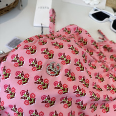 🌾Gucci古奇连体泳衣 😍🥰适合多种场景的游泳衣🏊♀️海边 游泳池 温泉 水上乐园 漂流都可以😌内搭 🌾Gucci古奇连体泳衣 😍🥰适合多种场景的游泳衣🏊♀️海边 游泳池 温泉 水上乐园 漂流都可以😌内搭