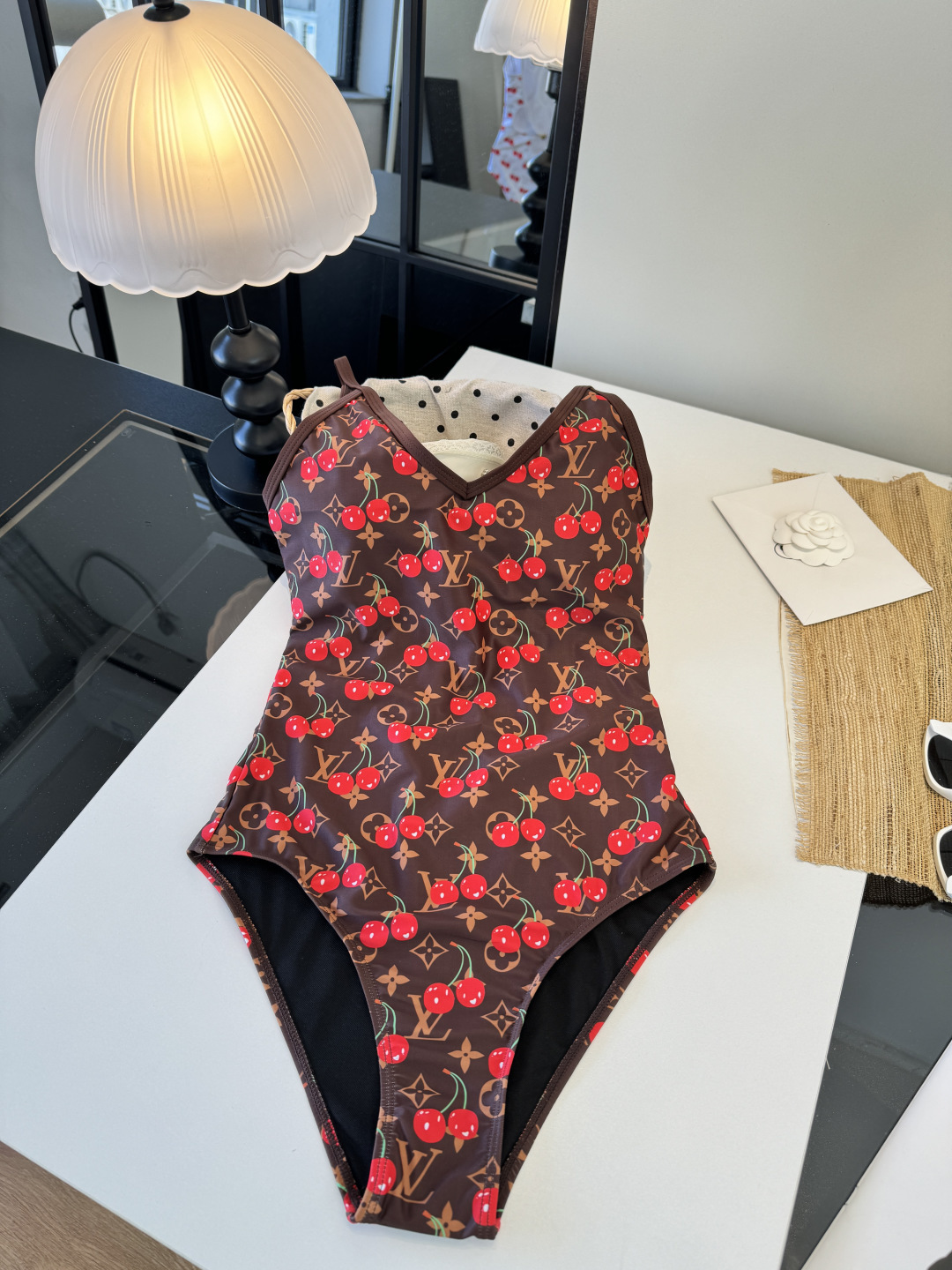 🌾LV路易威登连体泳衣🩱👙新款面料，S M L XL