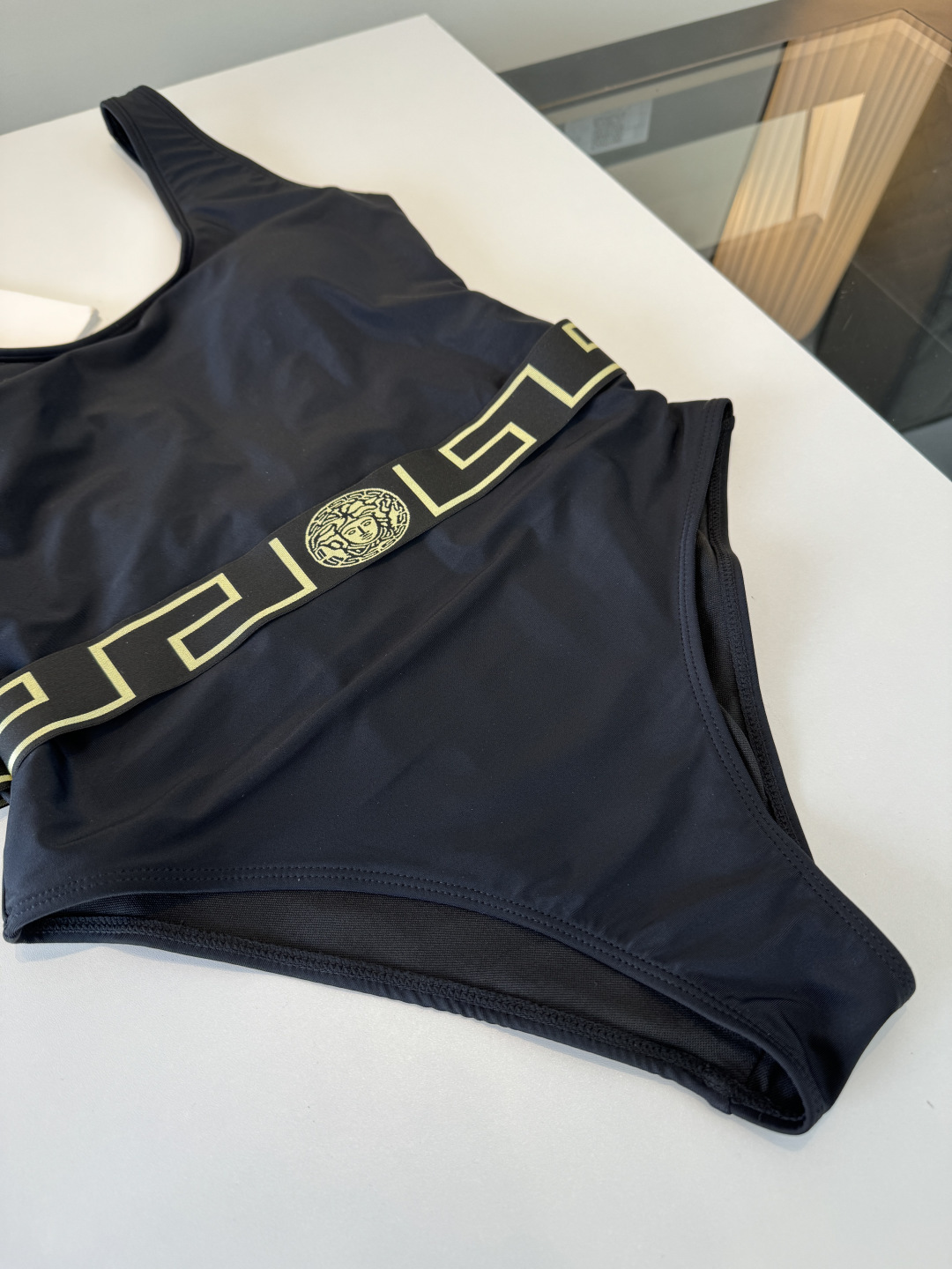 🌾范思哲新款高弹力健身瑜伽服运动套装~塑腰小背心 修身提臀显瘦打底裤脚          码数：SM L