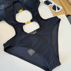 🌾范思哲连体比基尼👙泳衣 😍🥰适合多种场景的游泳衣🏊♀️海边 游泳池 温泉 水上乐园 漂流都可以😌内 🌾范思哲连体比基尼👙泳衣 😍🥰适合多种场景的游泳衣🏊♀️海边 游泳池 温泉 水上乐园 漂流都可以😌内