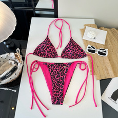 🌾D&G杜嘉班纳 豹纹分体比基尼👙泳衣 😍🥰适合多种场景的游泳衣🏊♀️海边 游泳池 温泉 水上乐园 🌾D&G杜嘉班纳 豹纹分体比基尼👙泳衣 😍🥰适合多种场景的游泳衣🏊♀️海边 游泳池 温泉 水上乐园