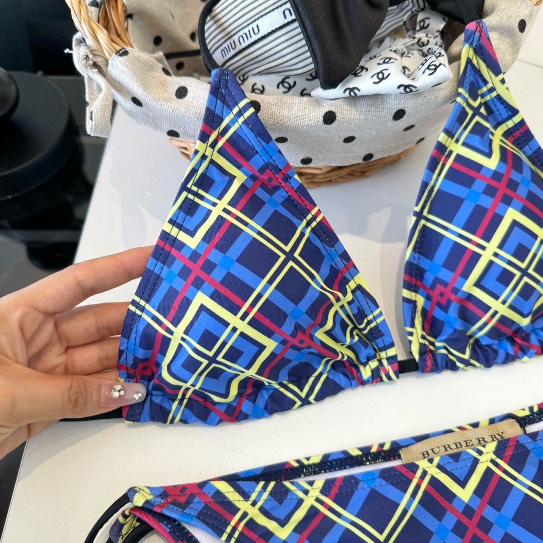 🌾Burberry巴宝莉分体比基尼👙泳衣，S M L XL