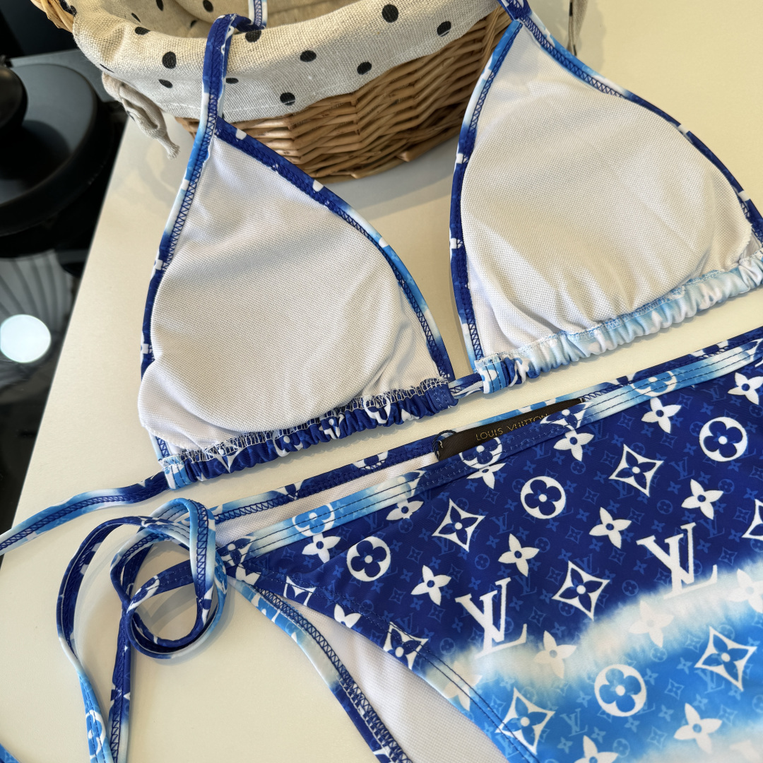 🌾LV路易威登 比基尼👙 上身超级棒！同步各大专柜发售，自然而然呈现时尚感！十分减龄，具有年轻活力。 码
