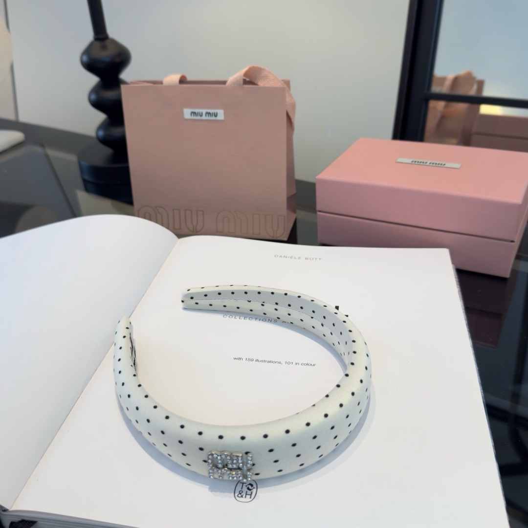 NO:942104,Miumiu miumiu new hairband hairpins, hairpins, miumiu, hairpins19860909缪缪miumiu新款发箍发夹,发夹,miumiu,hairpins,accessory