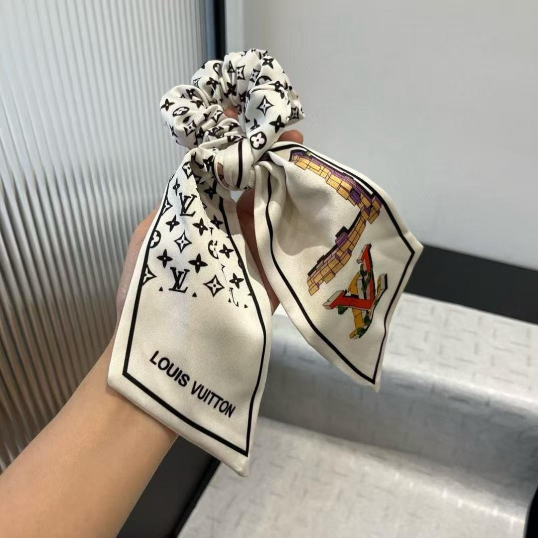 NO:941779,LV hairband, bow new hairband hairpin, hairpin, louis vuitton, hairpins19860909Lv发带,蝴蝶结新款发圈发夹,发夹,louis vuitton,hairpins,accessory