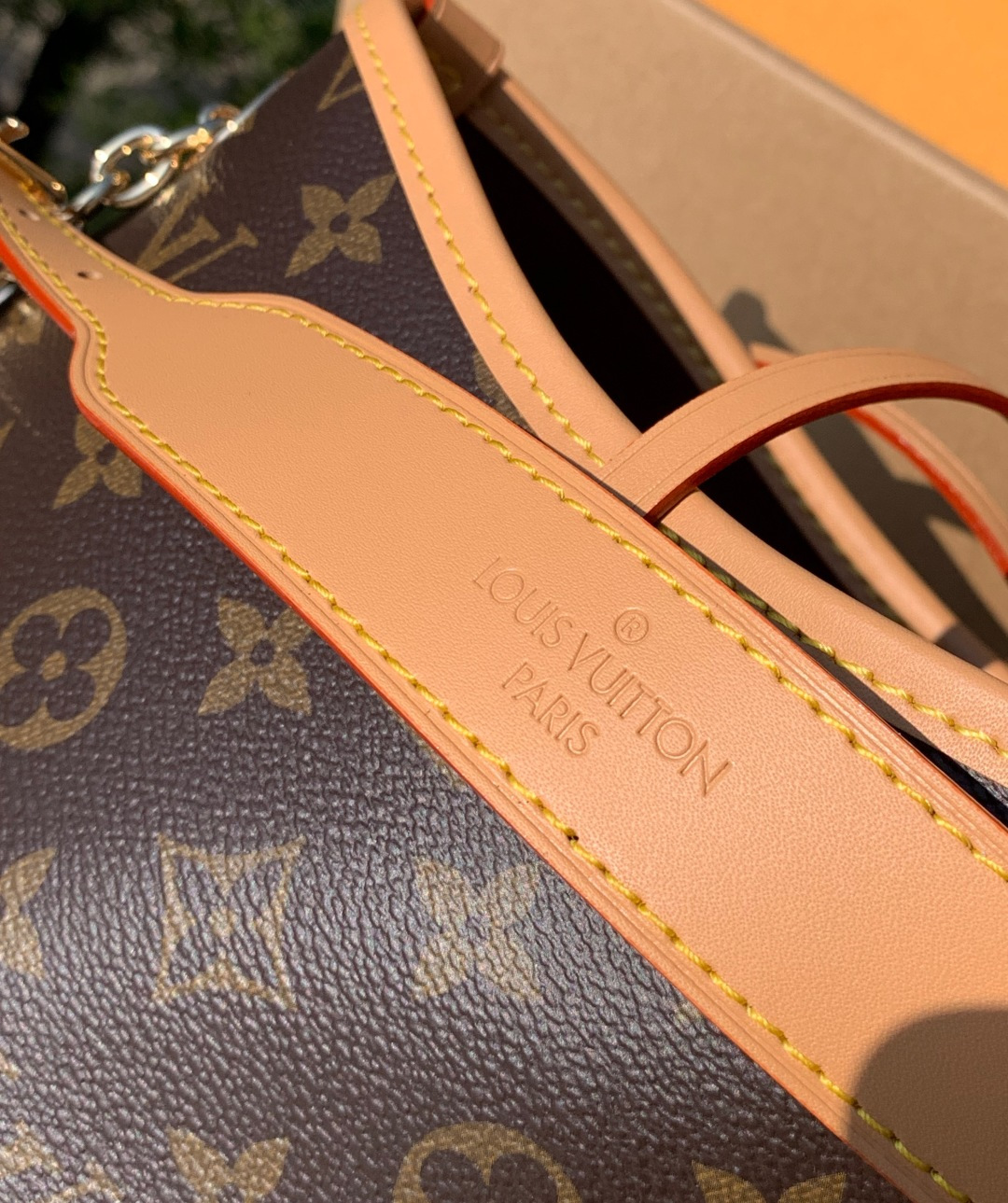 🌼 m13014尺寸：17×26×10cm，王炸款Carryall BB火爆来袭🔥大大小小的carrya