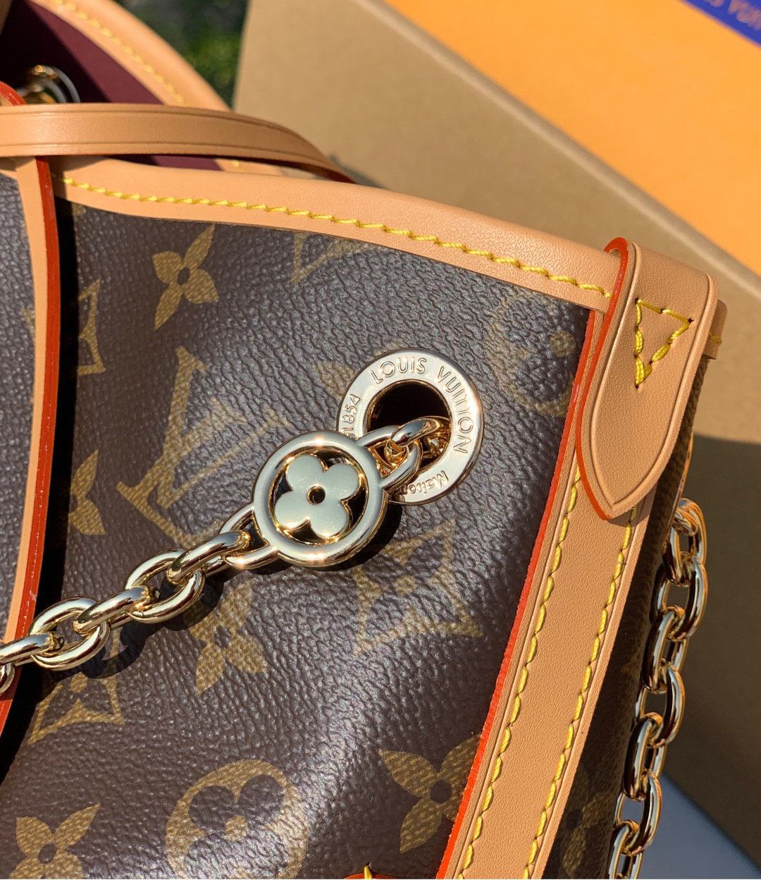 🌼 m13014尺寸：17×26×10cm，王炸款Carryall BB火爆来袭🔥大大小小的carrya