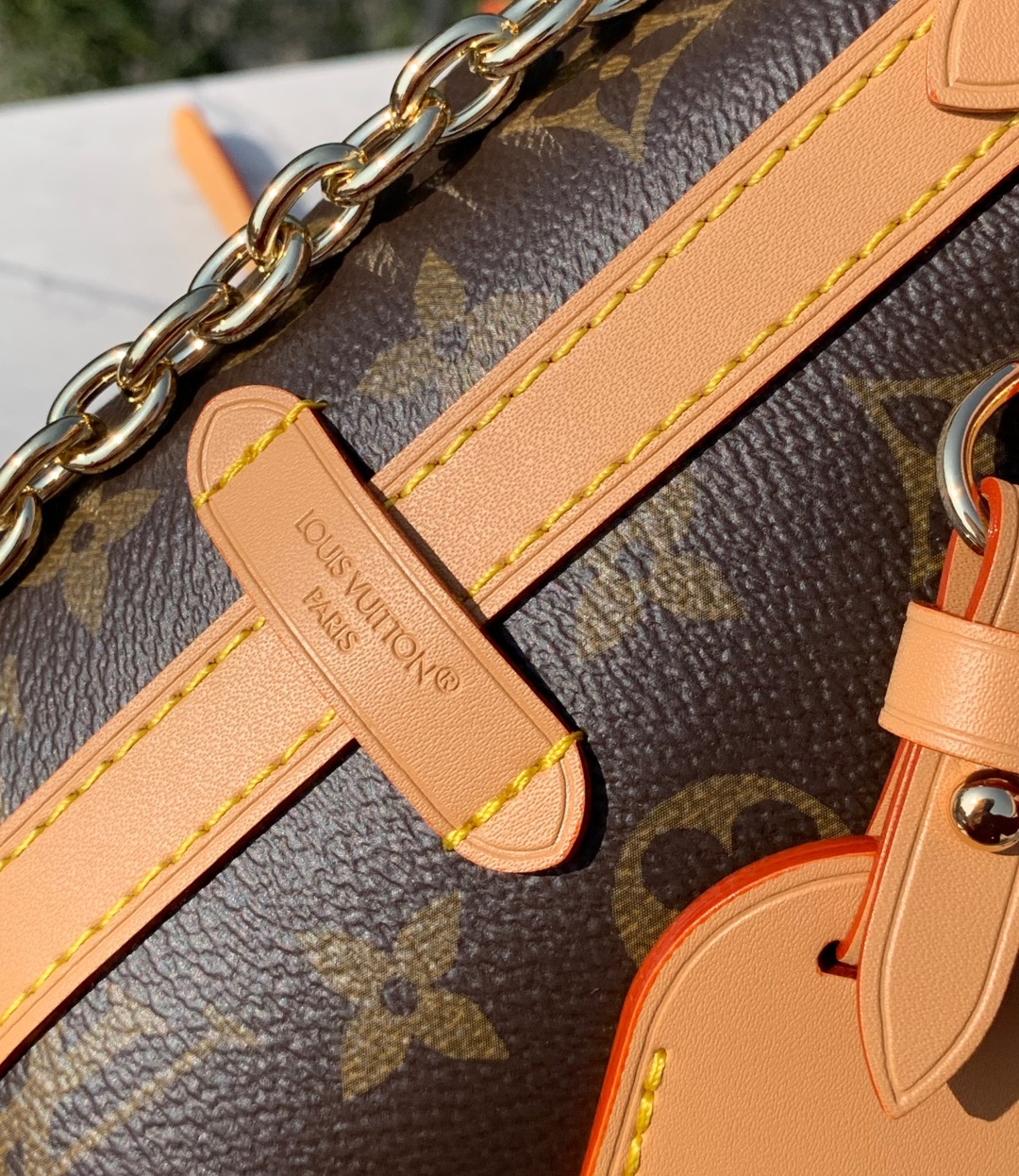 🌼 m13014尺寸：17×26×10cm，王炸款Carryall BB火爆来袭🔥大大小小的carrya