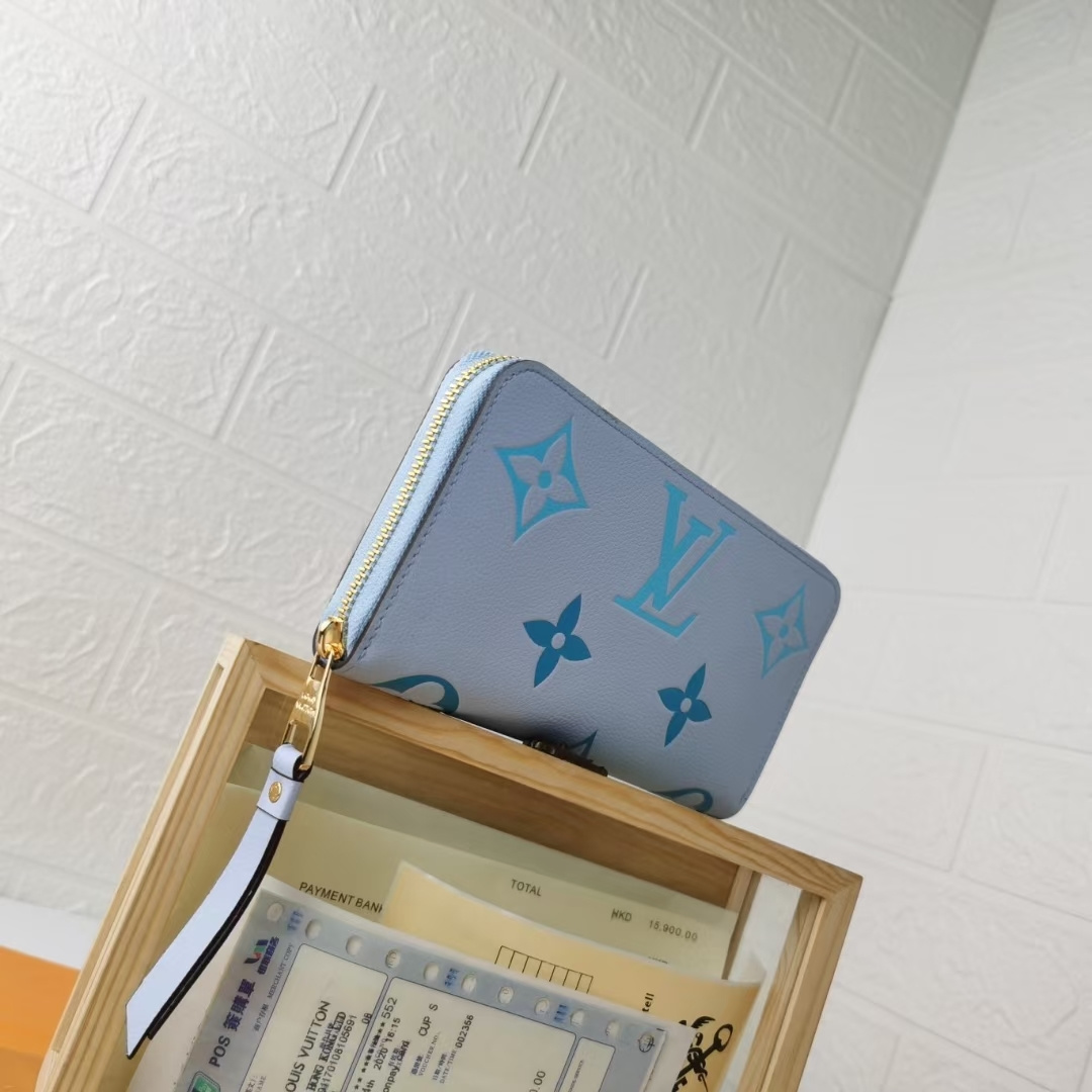 ルイ・ヴィトン By The Poolシリーズ ラウンドジッパー財布 モノグラム・アンプラン