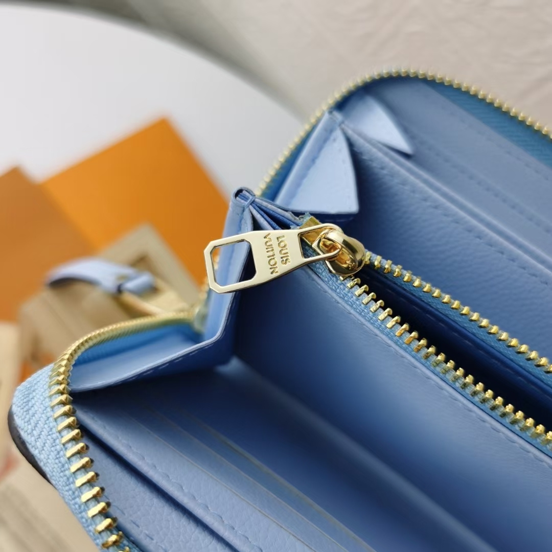 ルイ・ヴィトン By The Poolシリーズ ラウンドジッパー財布 モノグラム・アンプラン