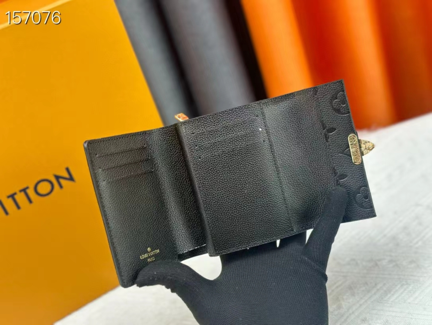 Louis Vuitton Metis 短款財布 - ブラック (エンボス)