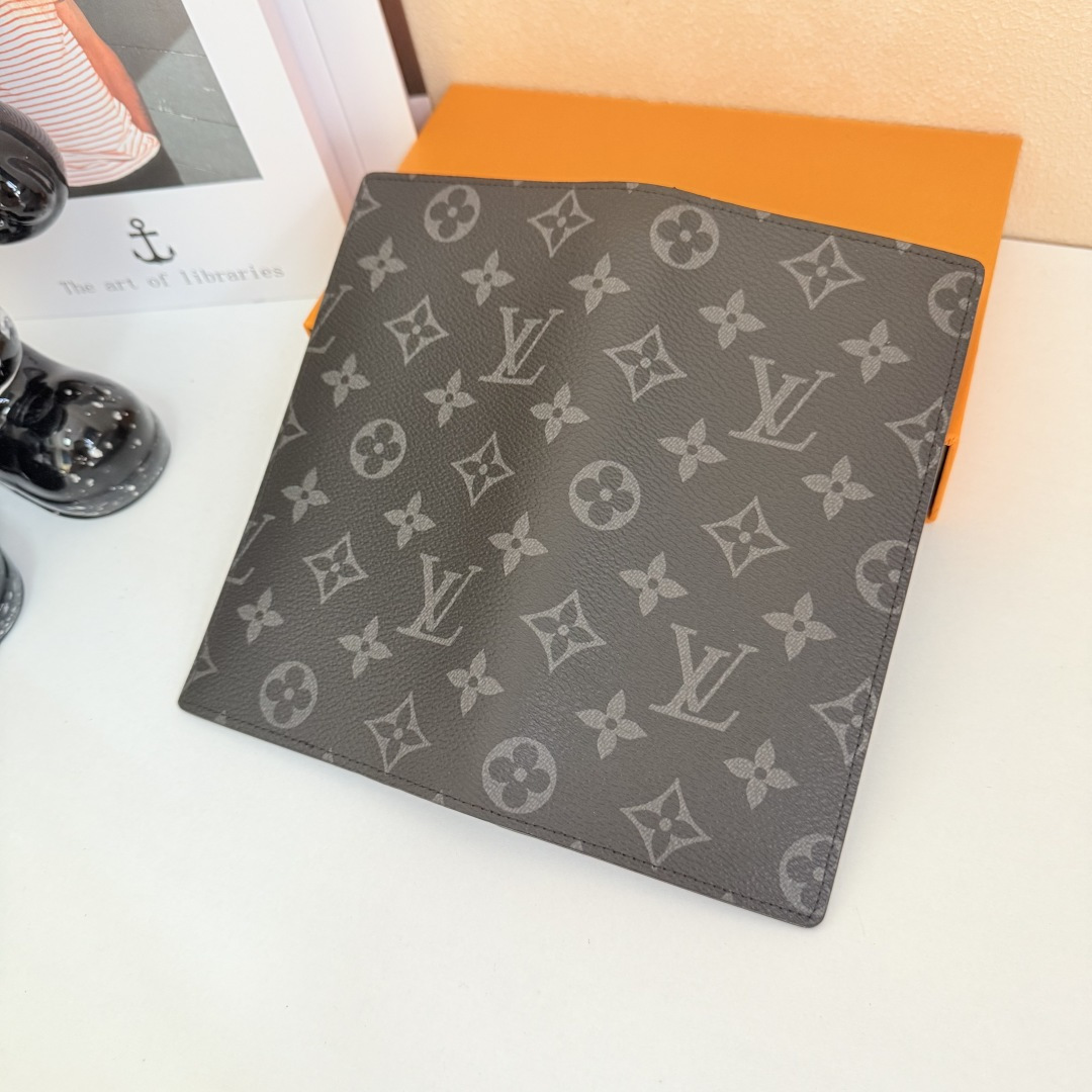 モノグラムBrazza財布 - 機能的でスタイリッシュな収納