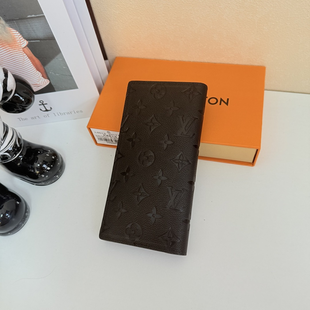 M62900 モノグラムシャドウ ブラックダイヤモンドパターン ブラッザ財布