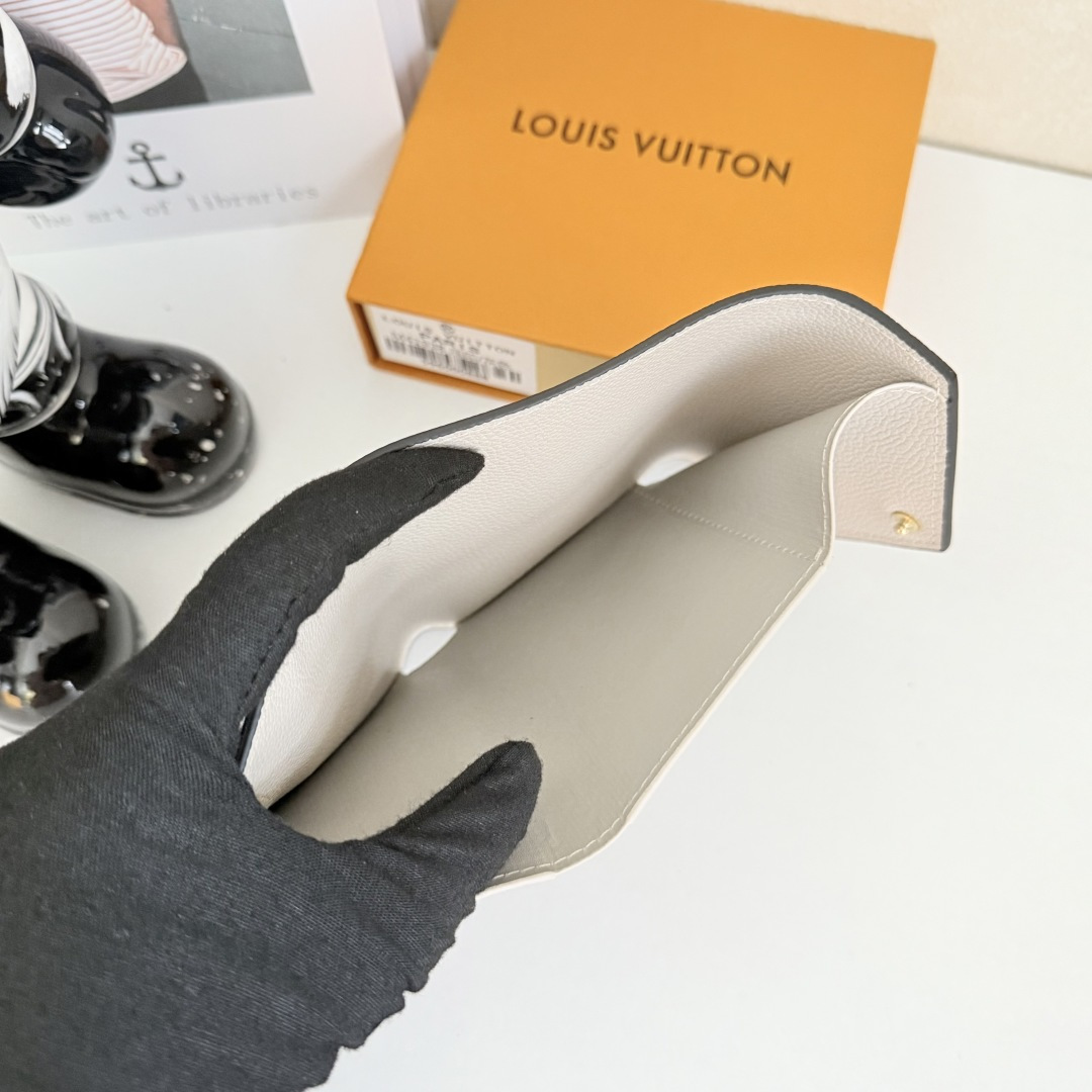 Louis Vuitton Victorine 三折財布 モノグラムエンプラント