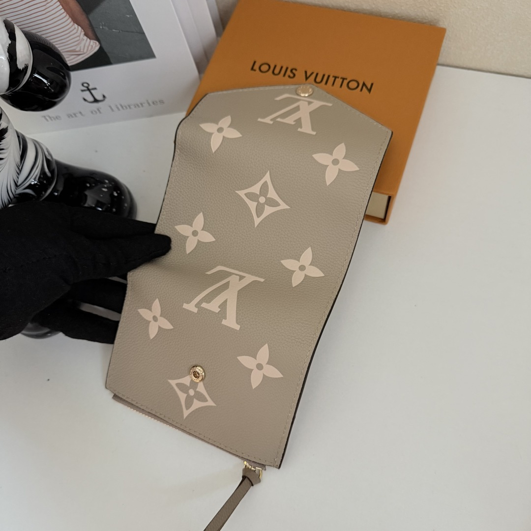ルイ・ヴィトン ヴィクトリーヌ三折財布 モノグラムエンプリント
