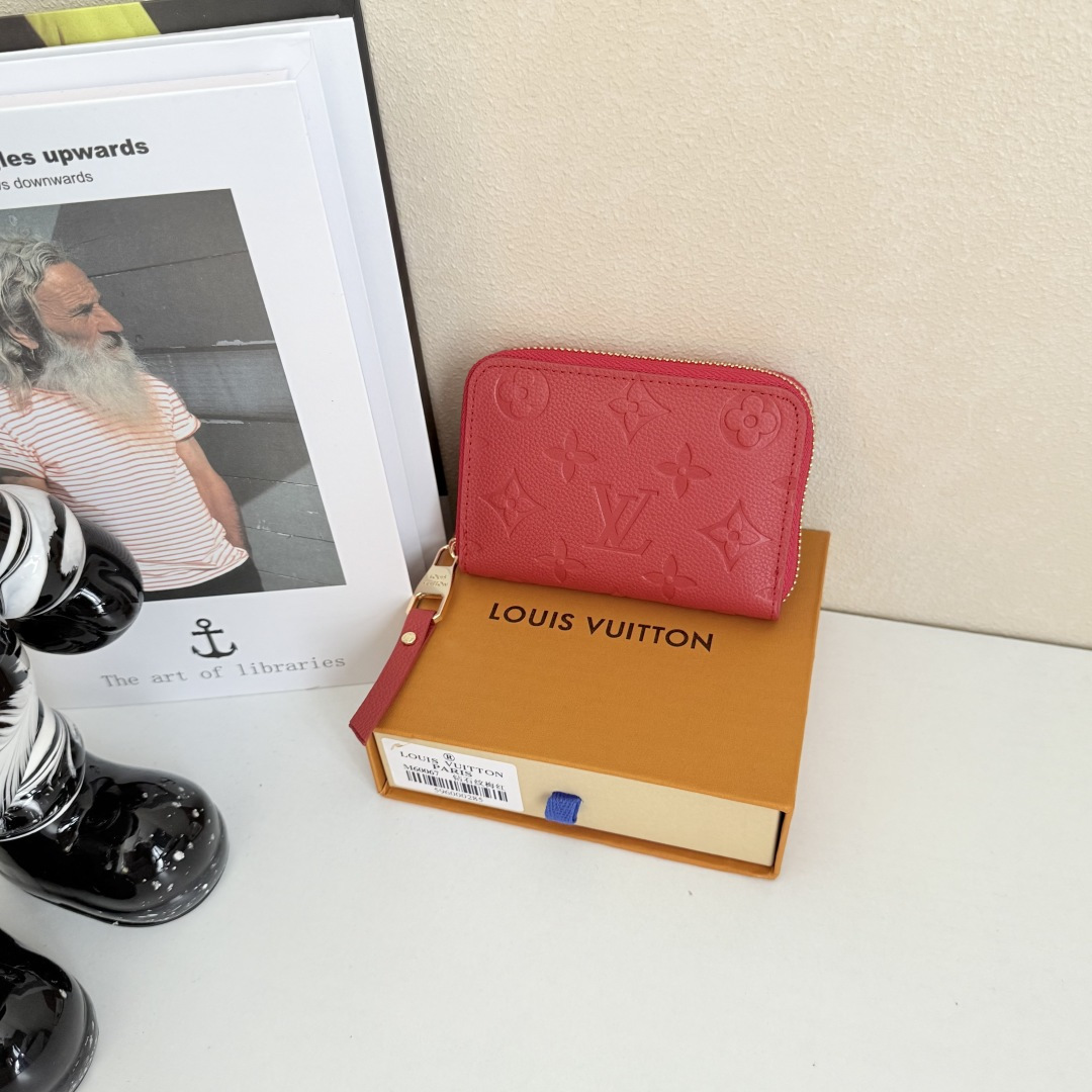 コンパクトでスタイリッシュなダイヤモンドパターンのジッパーコインケース