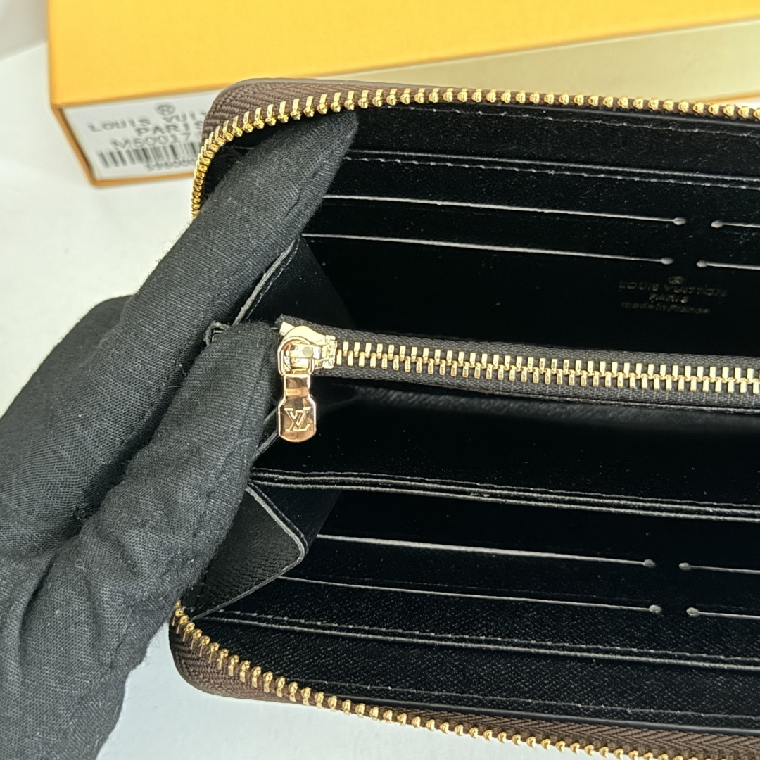 実用的なMonogram帆布皮夹 - M60017