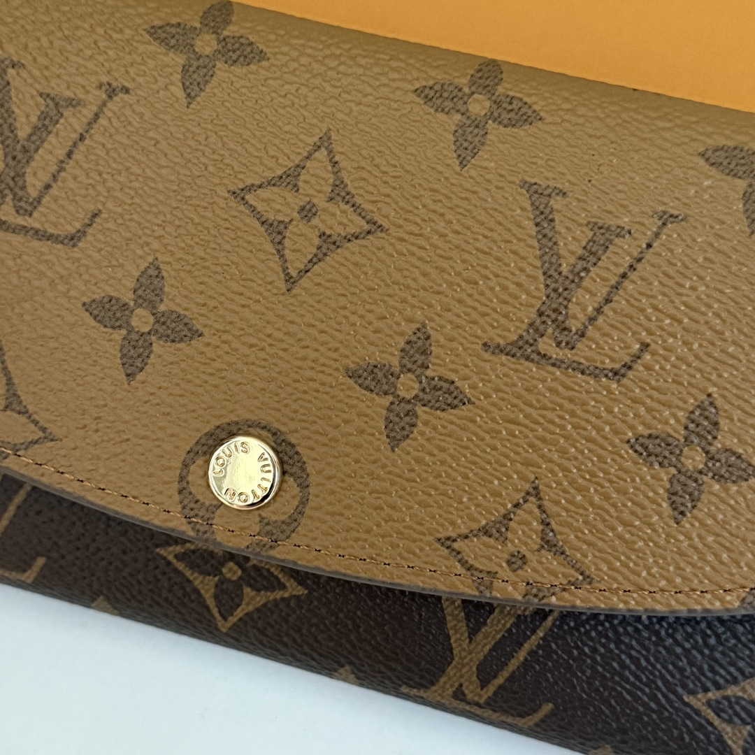 エレガントなデザインのエミリー財布