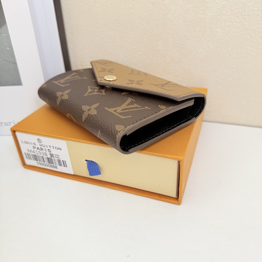 Victorine Wallet - モノグラムデザインの高級感あふれる財布