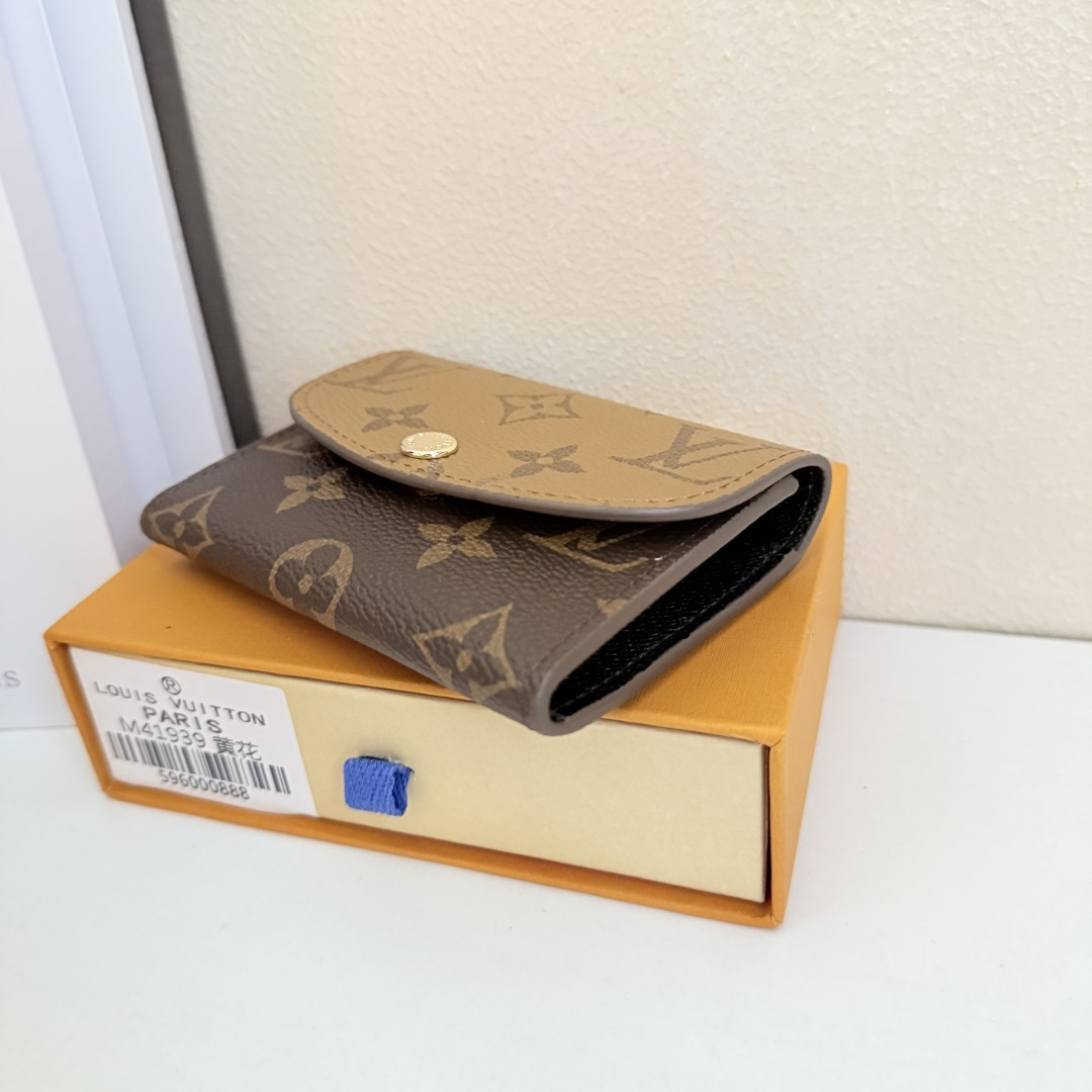 M41939 小巧で実用的な多彩信封式零钱包