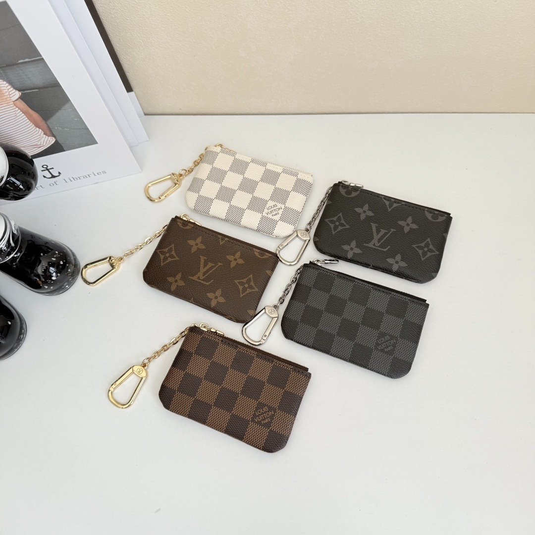 アニマル柄が魅力のDamier帆布小皮包