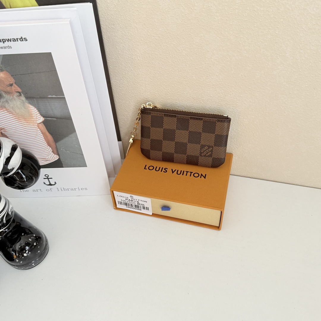 アニマル柄が魅力のDamier帆布小皮包