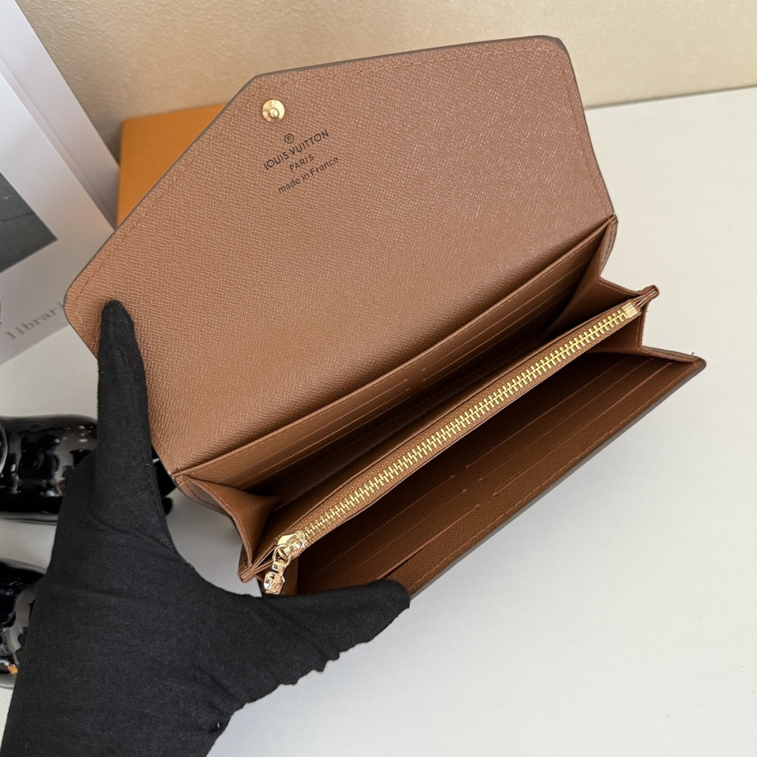 エレガントなモノグラム帆布の信封式財布