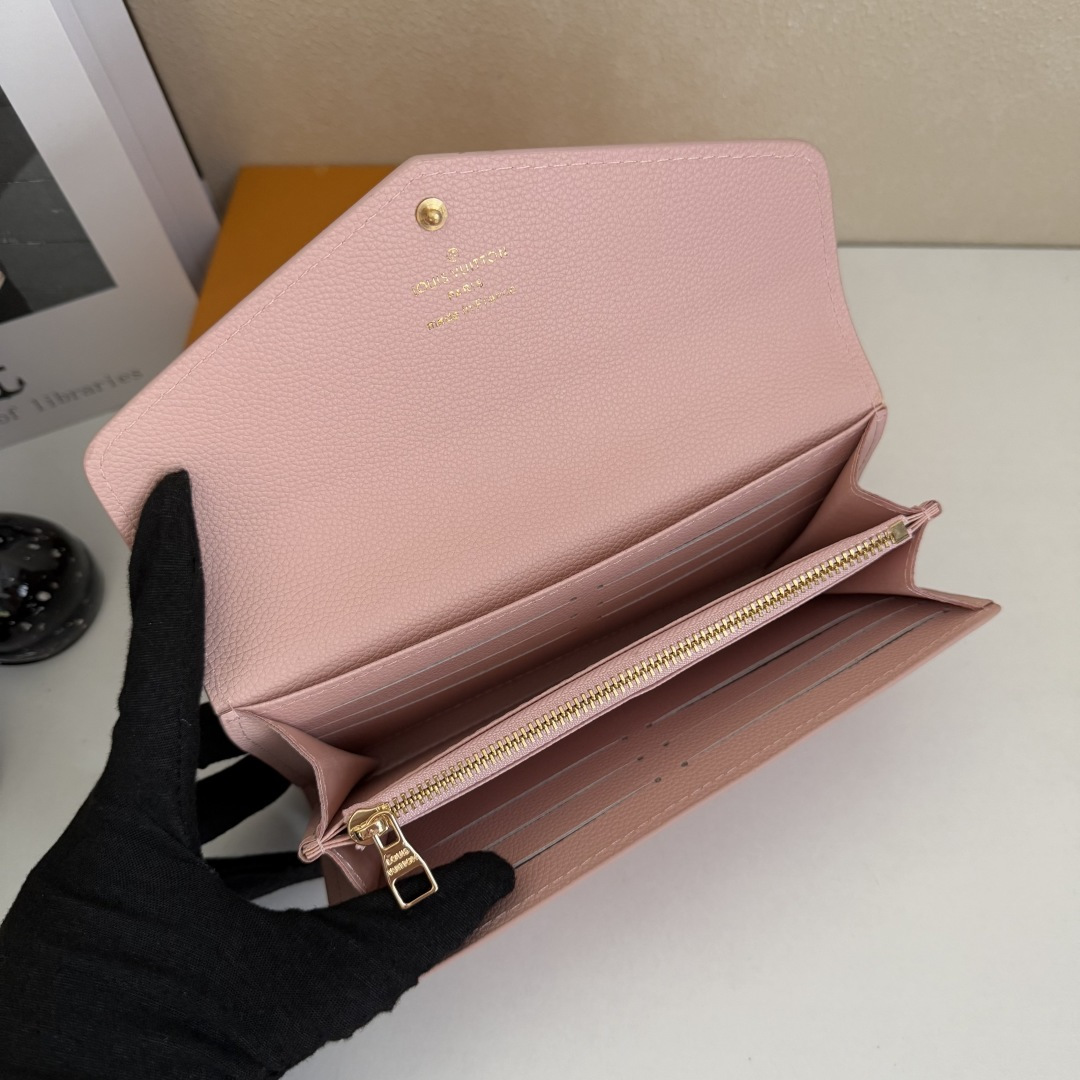 モノグラムエンプラントレザーのサラ財布