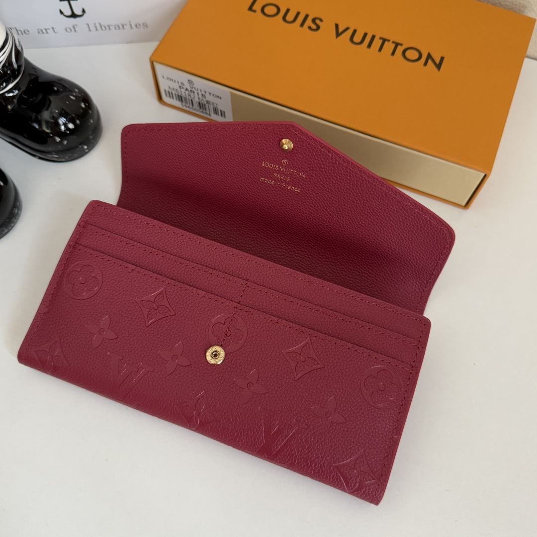 モノグラムエンプラントレザー製サラ財布 - 優雅なデザインと機能性