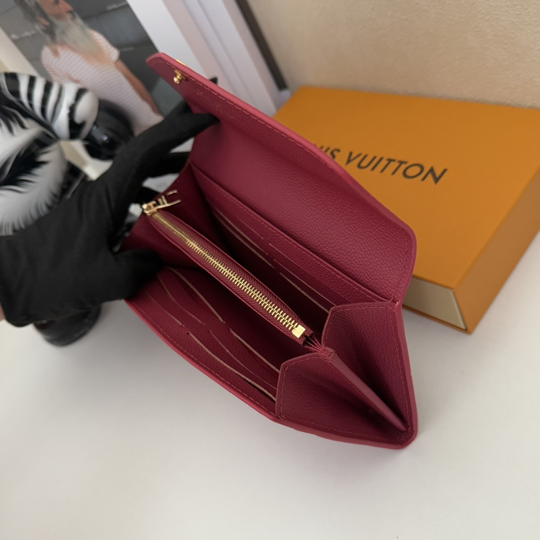 モノグラムエンプラントレザー製サラ財布 - 優雅なデザインと機能性