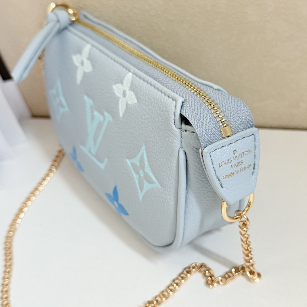 Louis Vuitton MINI POCHETTE ACCESSOIRES 手拿包 - 高級感溢れるモノグラムエンプリント