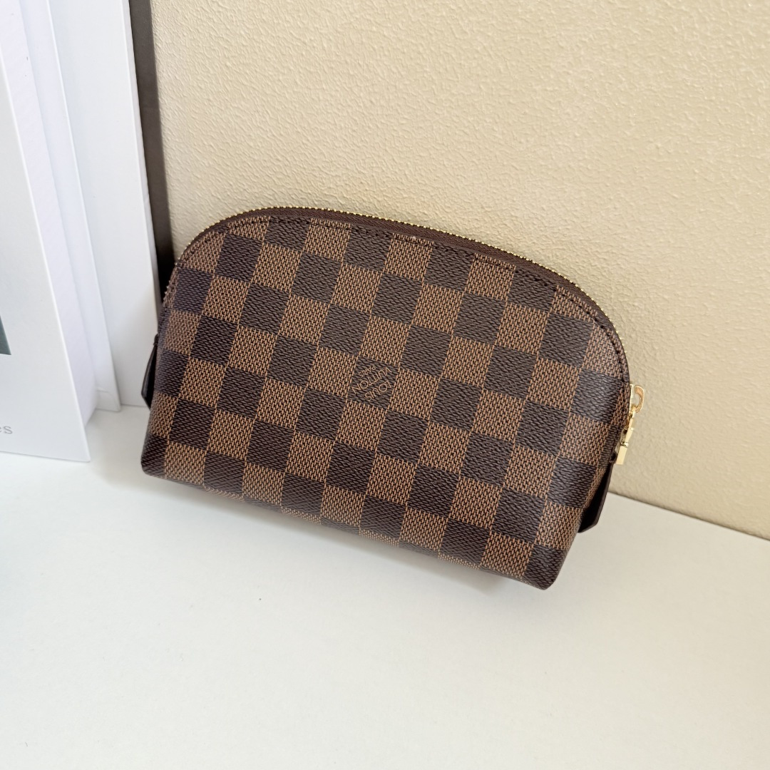 モノグラム化粧ポーチ M47515 - 小型で便利なデザイン