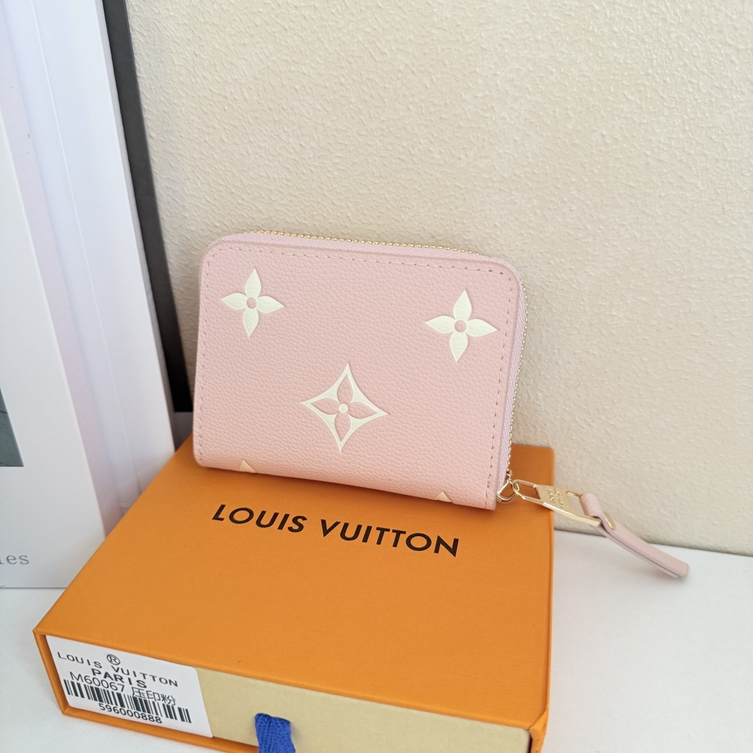 限定版M60067 Zippy財布 - 桜色のエレガンス