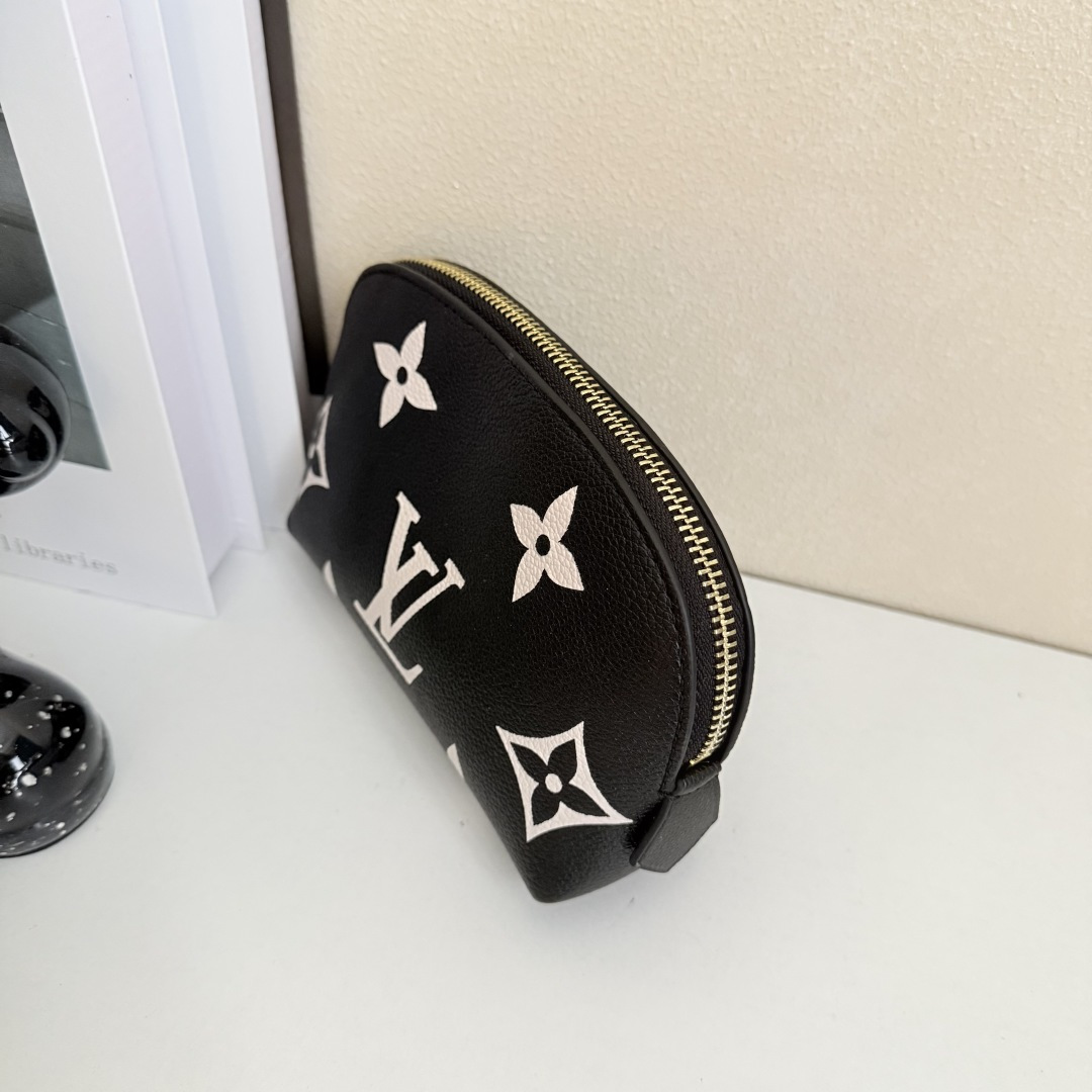 モンogram化粧ポーチ M47515 荔枝纹圧印デザイン