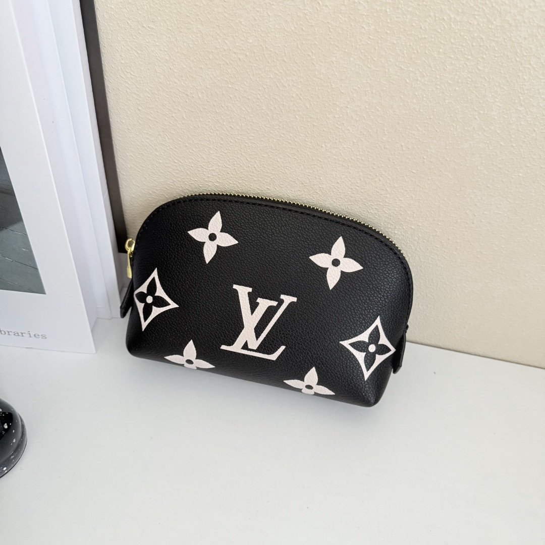 モンogram化粧ポーチ M47515 荔枝纹圧印デザイン