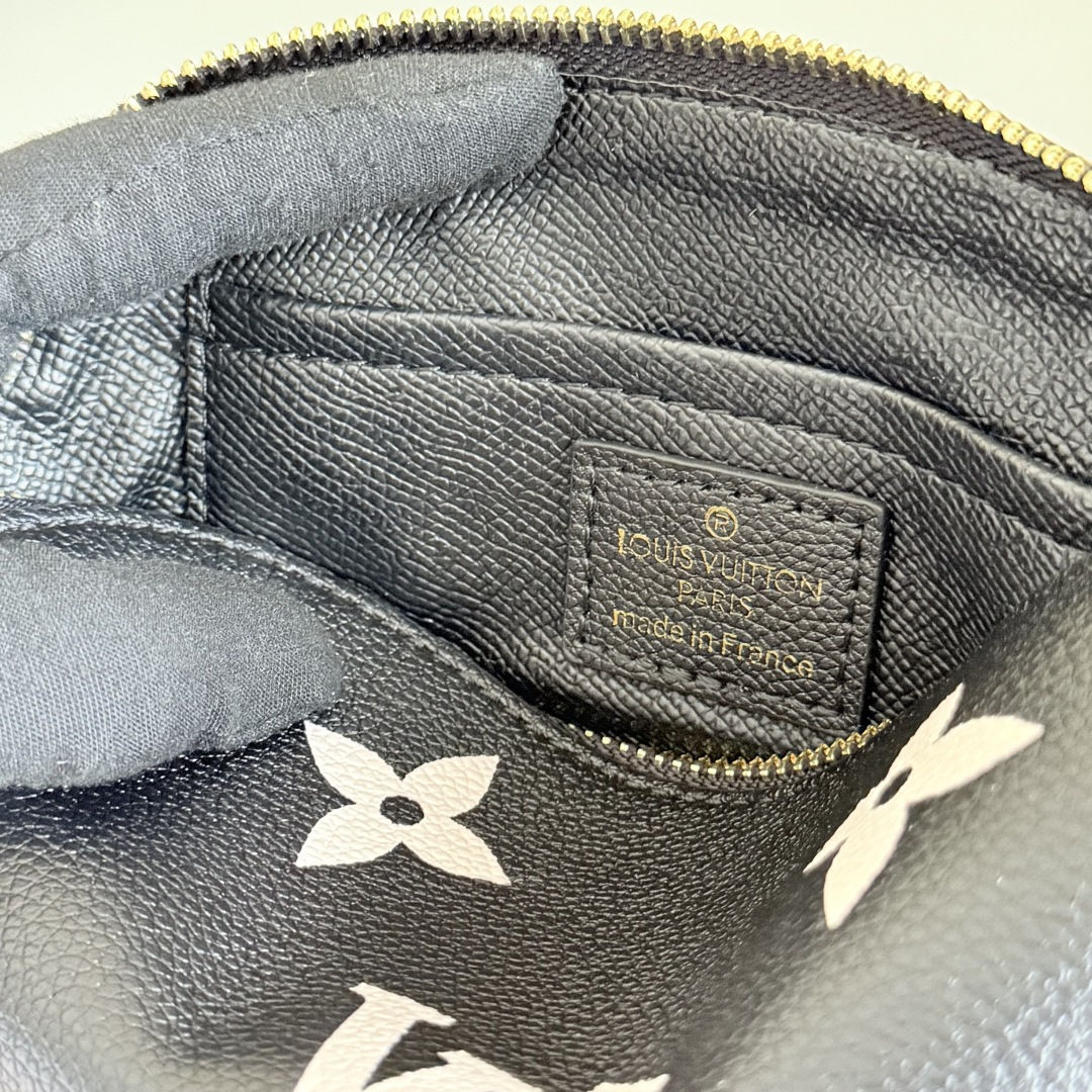 モンogram化粧ポーチ M47515 荔枝纹圧印デザイン