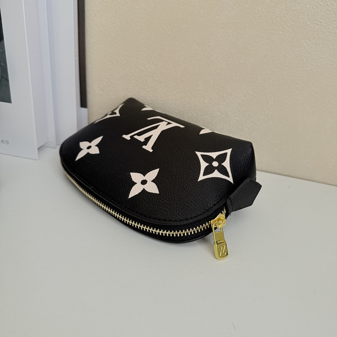 モンogram化粧ポーチ M47515 荔枝纹圧印デザイン