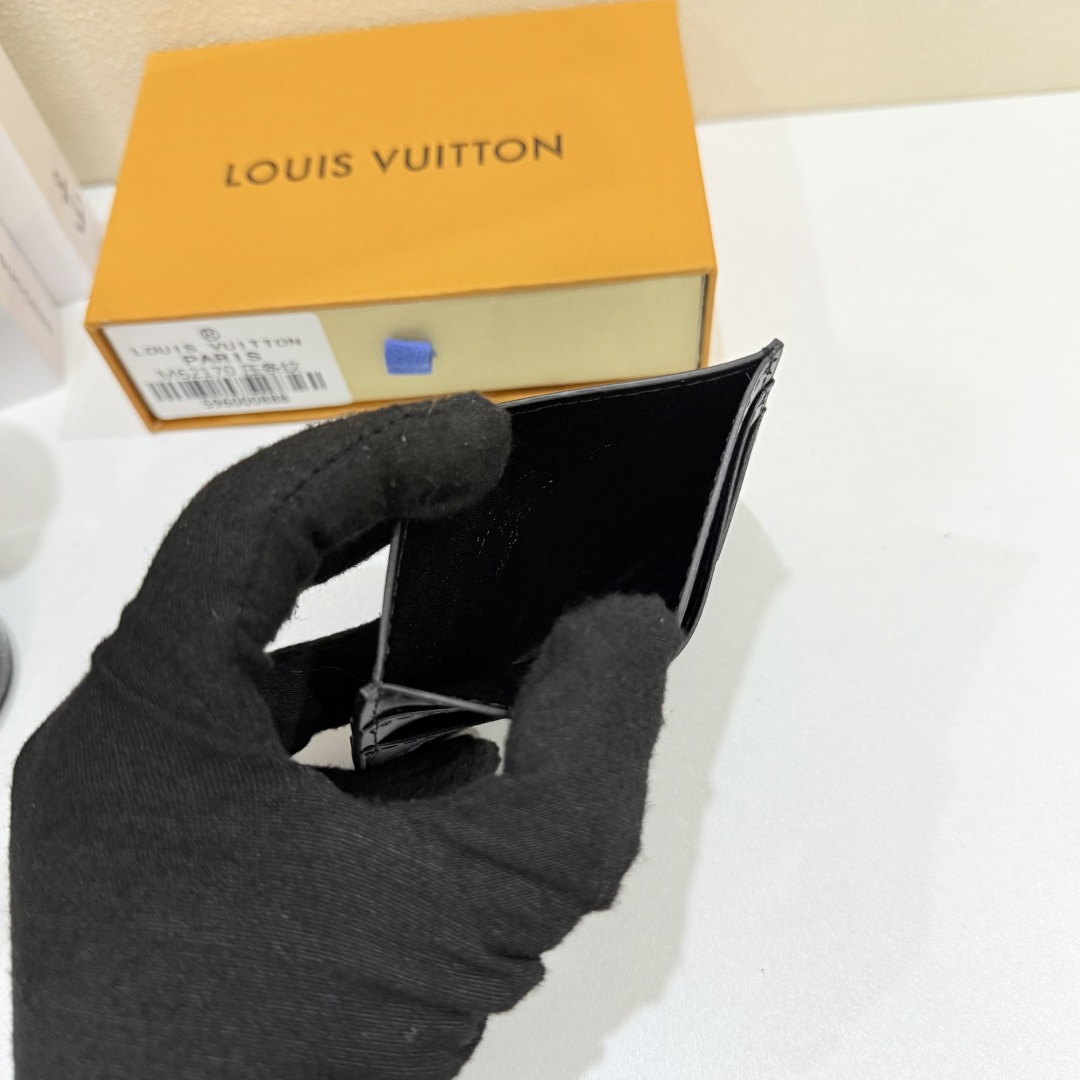 スタイリッシュなモノグラムエクリプス カードケース