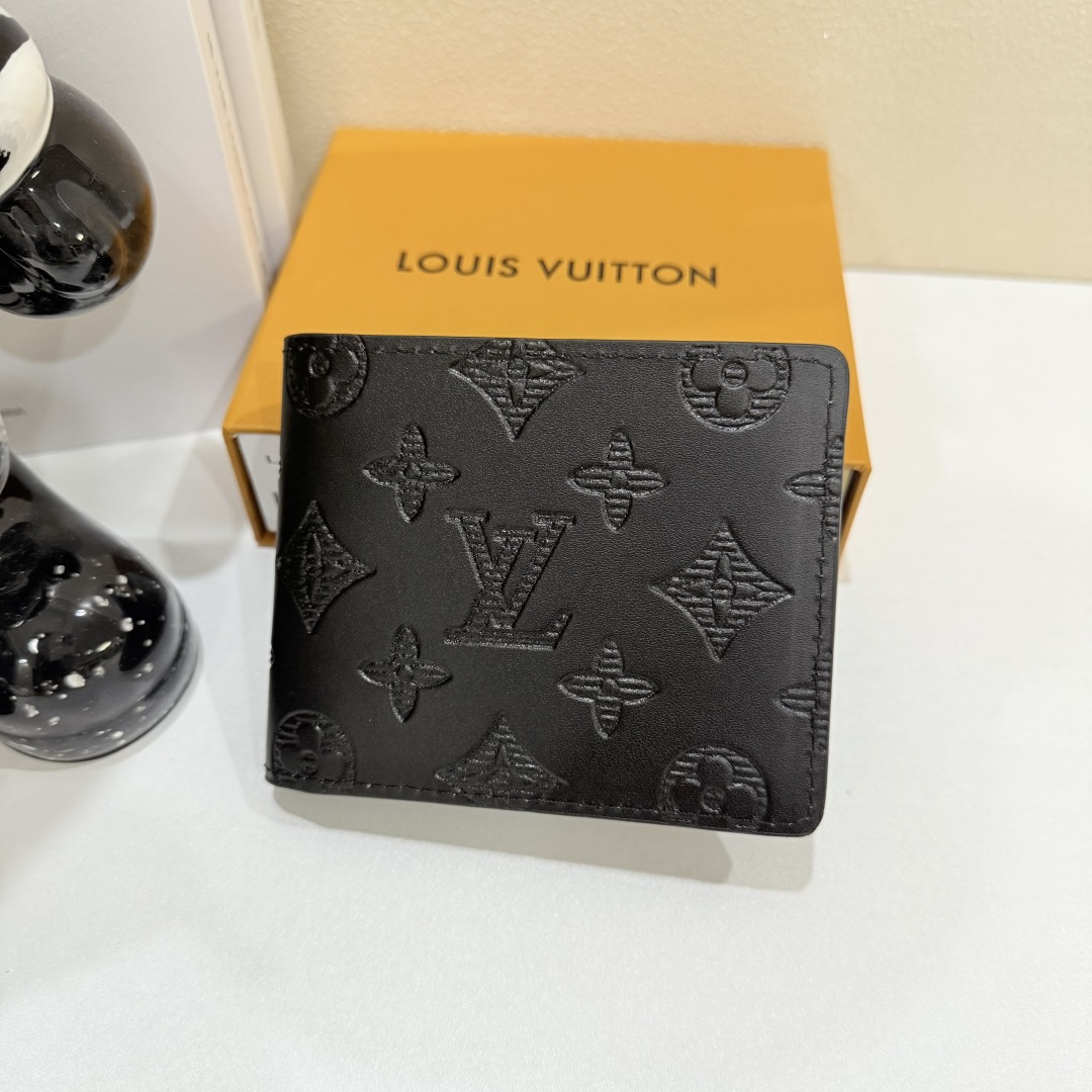 ルイ・ヴィトンのダミエグラフィット財布