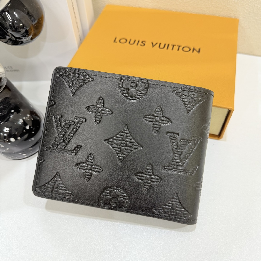 ルイ・ヴィトンのダミエグラフィット財布