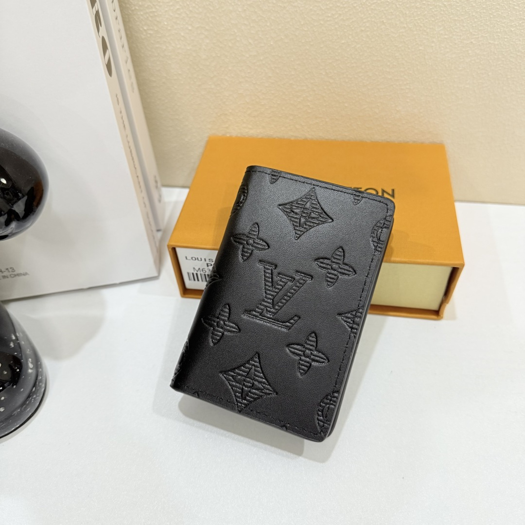 ルイ・ヴィトン モノグラムシャドウ ポケット財布