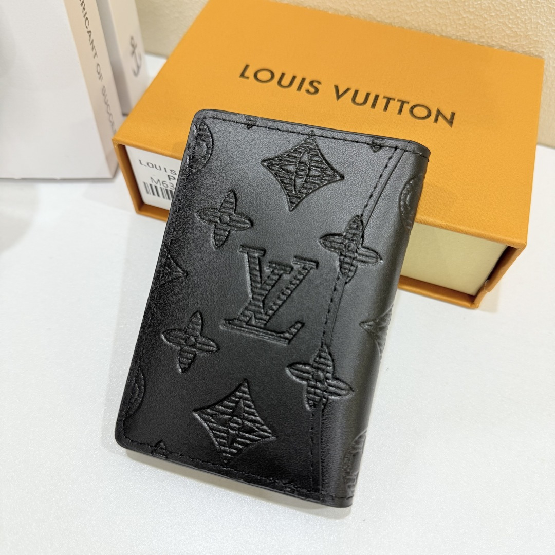 ルイ・ヴィトン モノグラムシャドウ ポケット財布